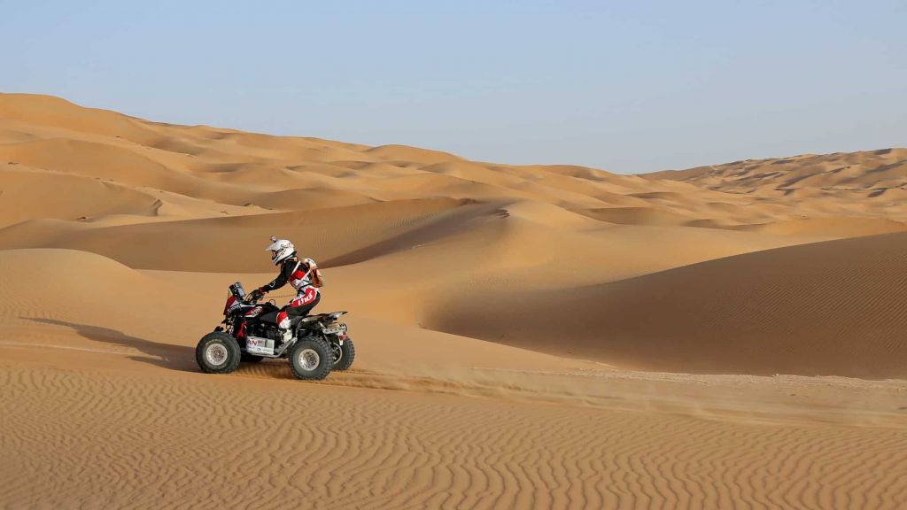 dune-bashing-UAE