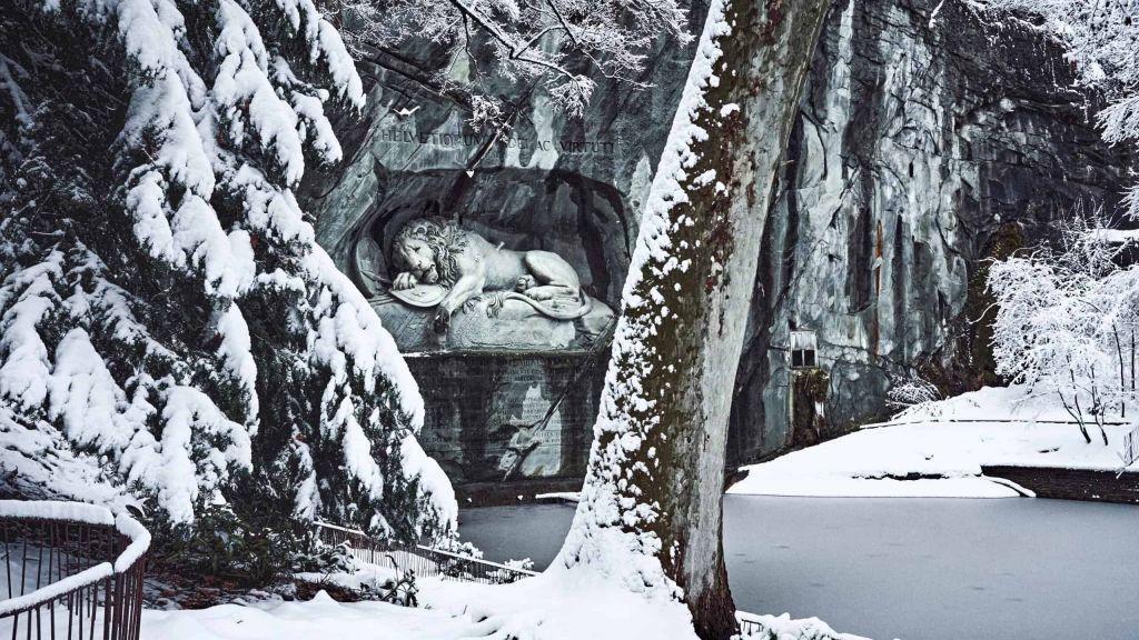 Travel Switzerland Lion Monument
