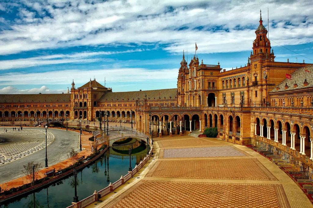 Spain-seville-plaza espana-architecture-canal