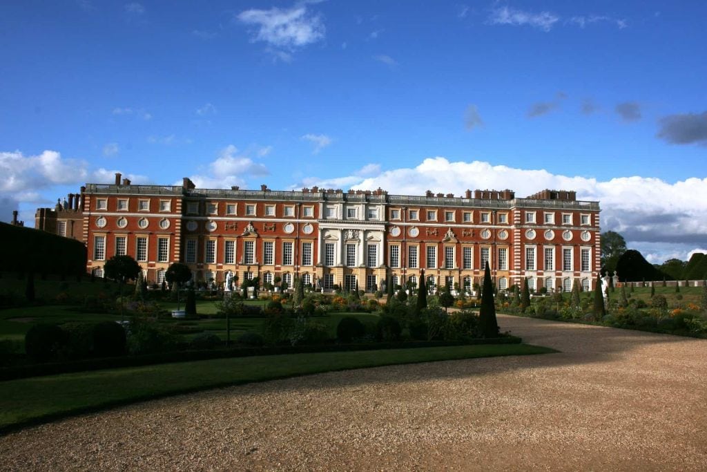 hampton-court-palace