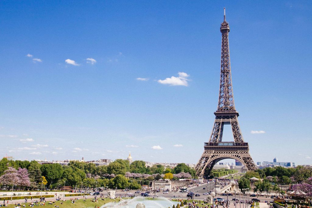 Travel News France: Easing travel restrictions 