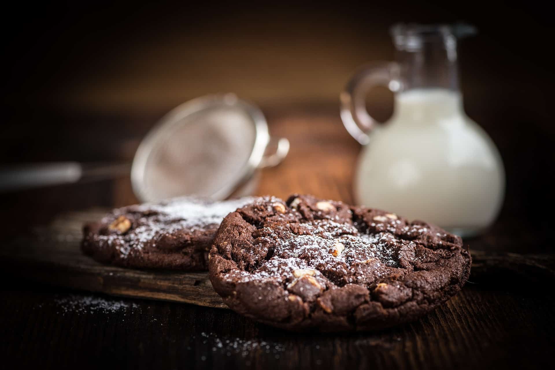 chocolate chip cookie milk chocolate-chip-cookie-milk