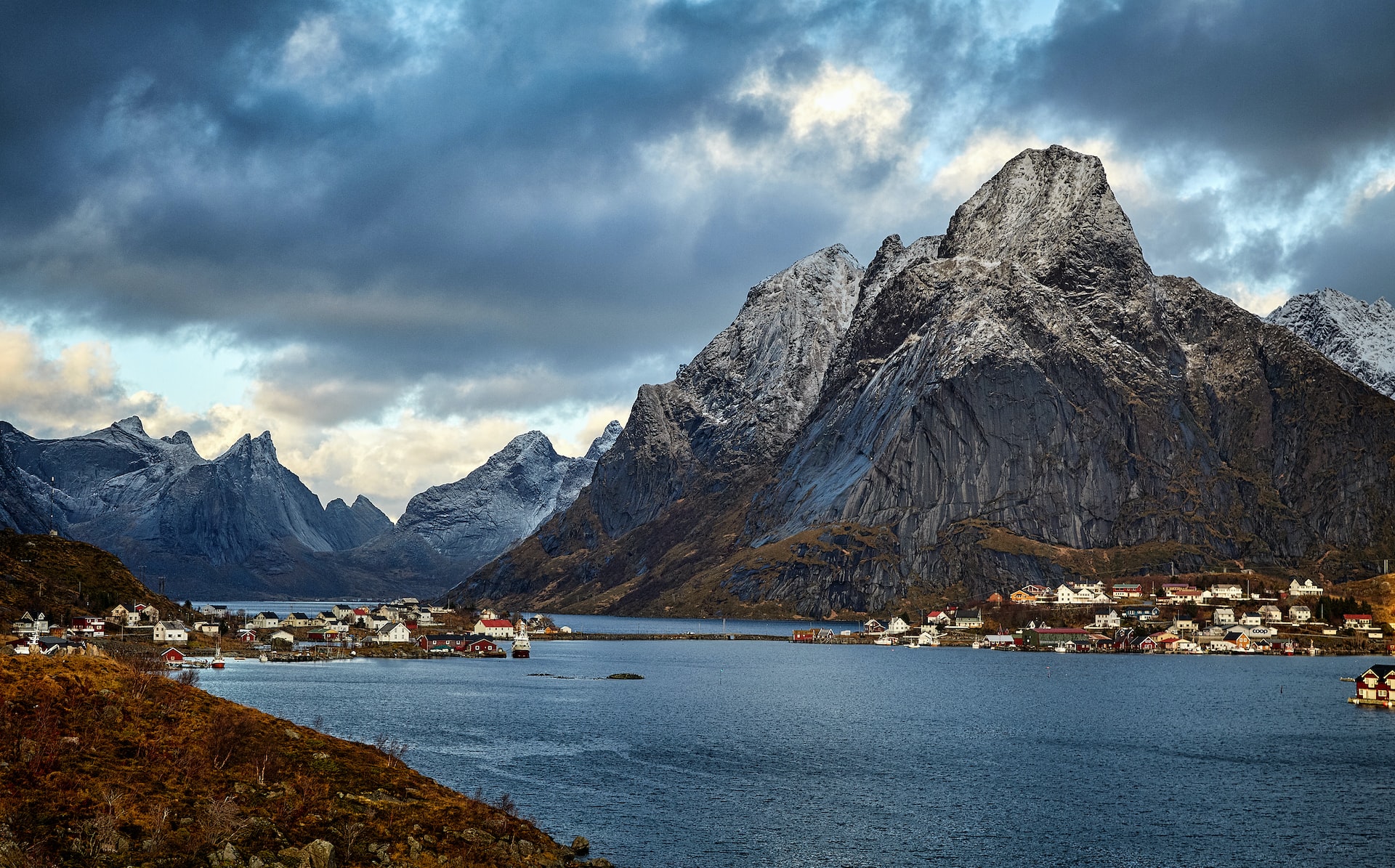 reine norway fjord