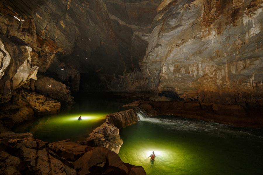 Hang Son Dong cave