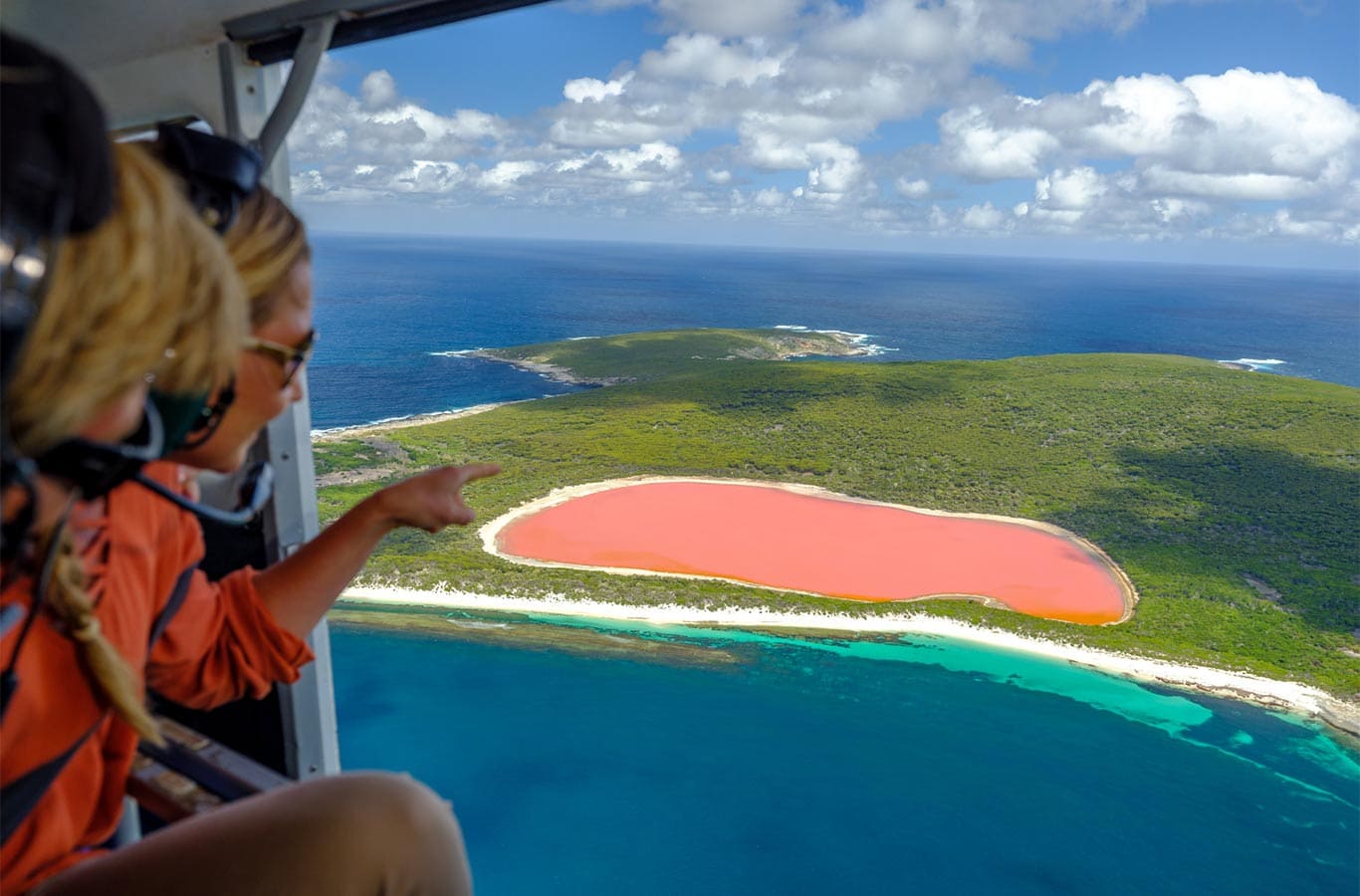helicopter lake hillier