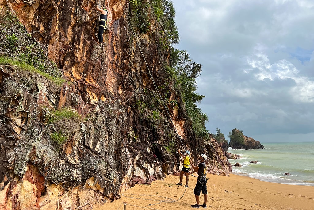 malaysia club med cherating rock climbing
