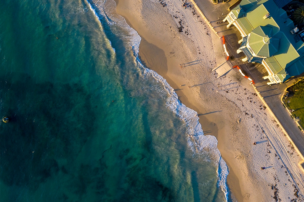 australia-perth-cottesloe-beach