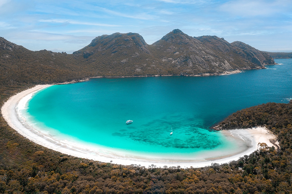 australia-tasmania-wineglass-bay