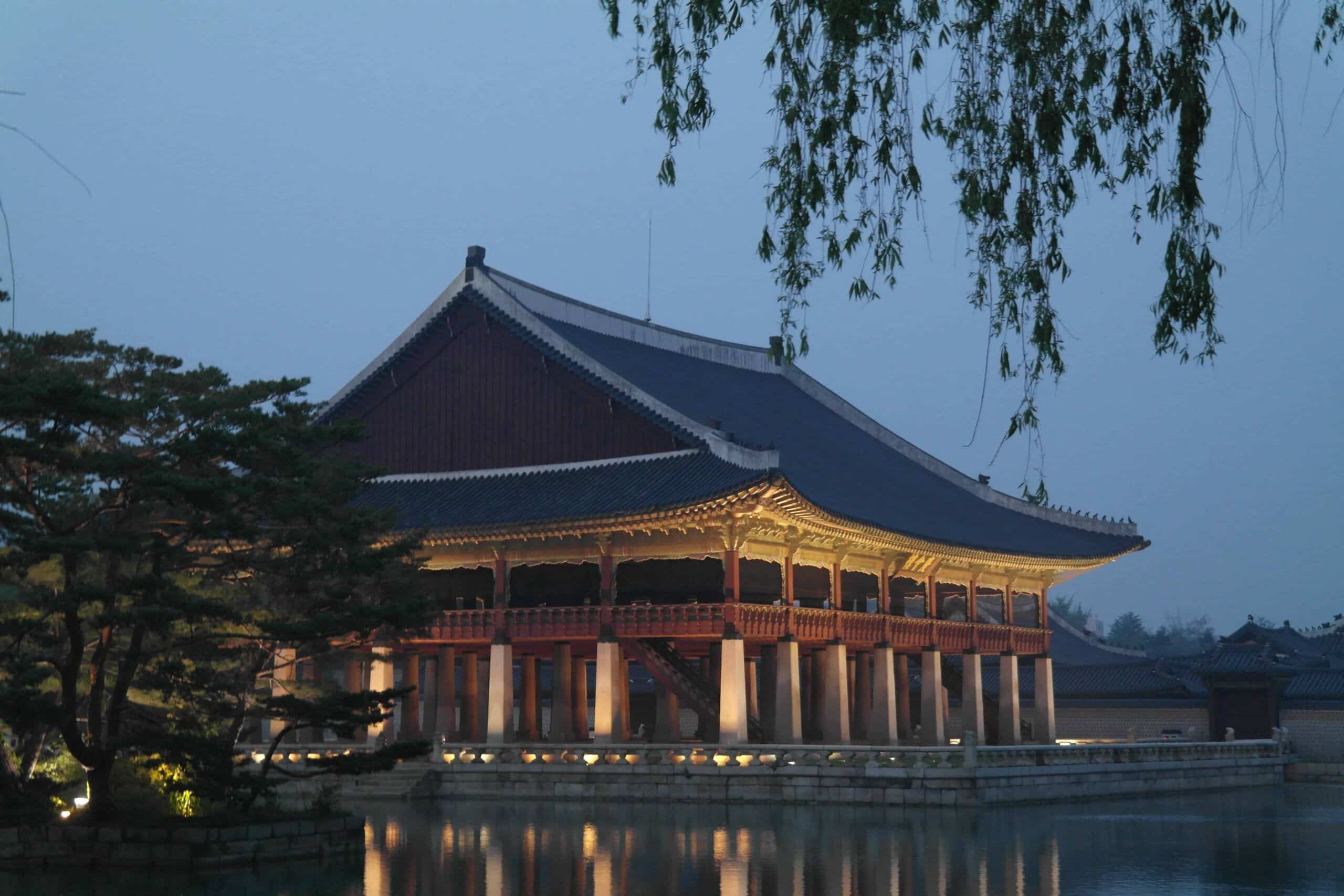 gyeongbok palace I. H Cho via Pixabay 1 scaled gyeonnbokgung_palace