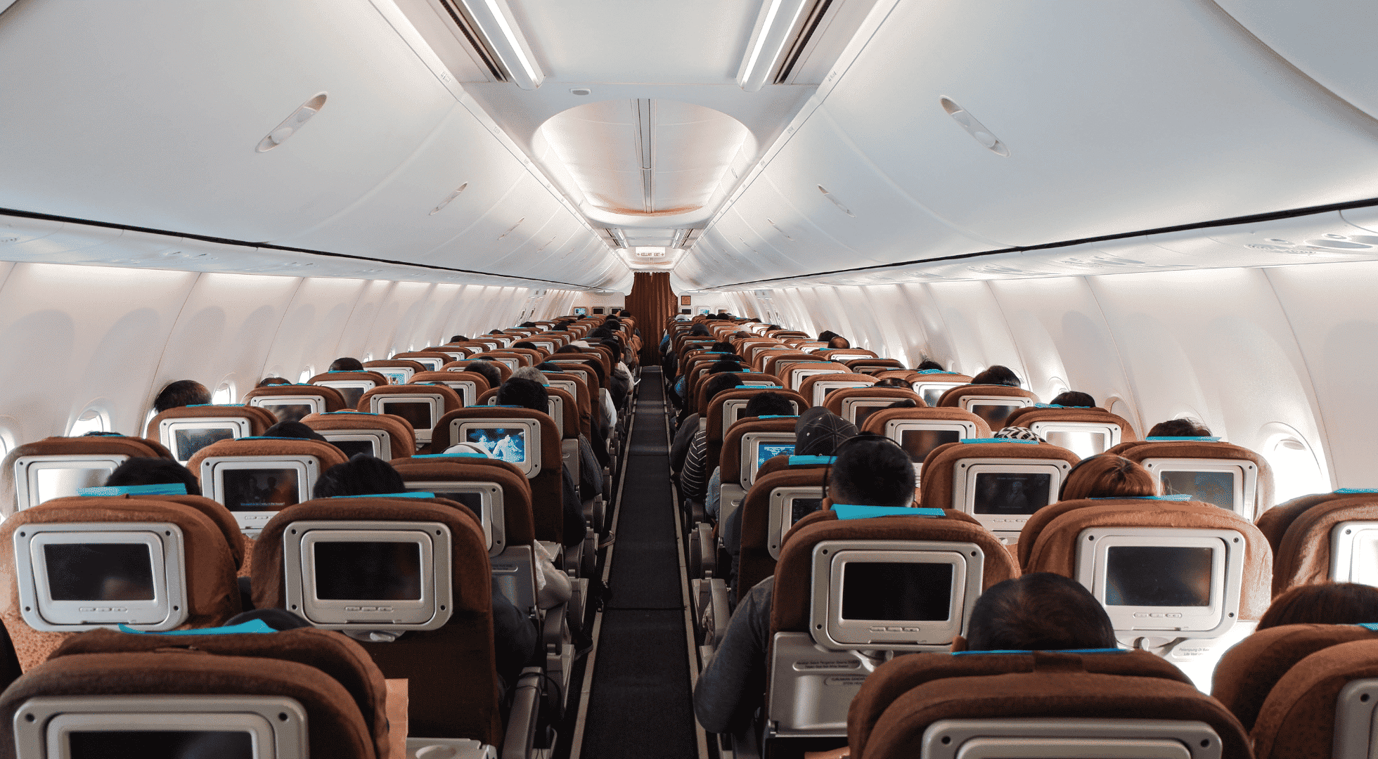 senior-travel tips-flight