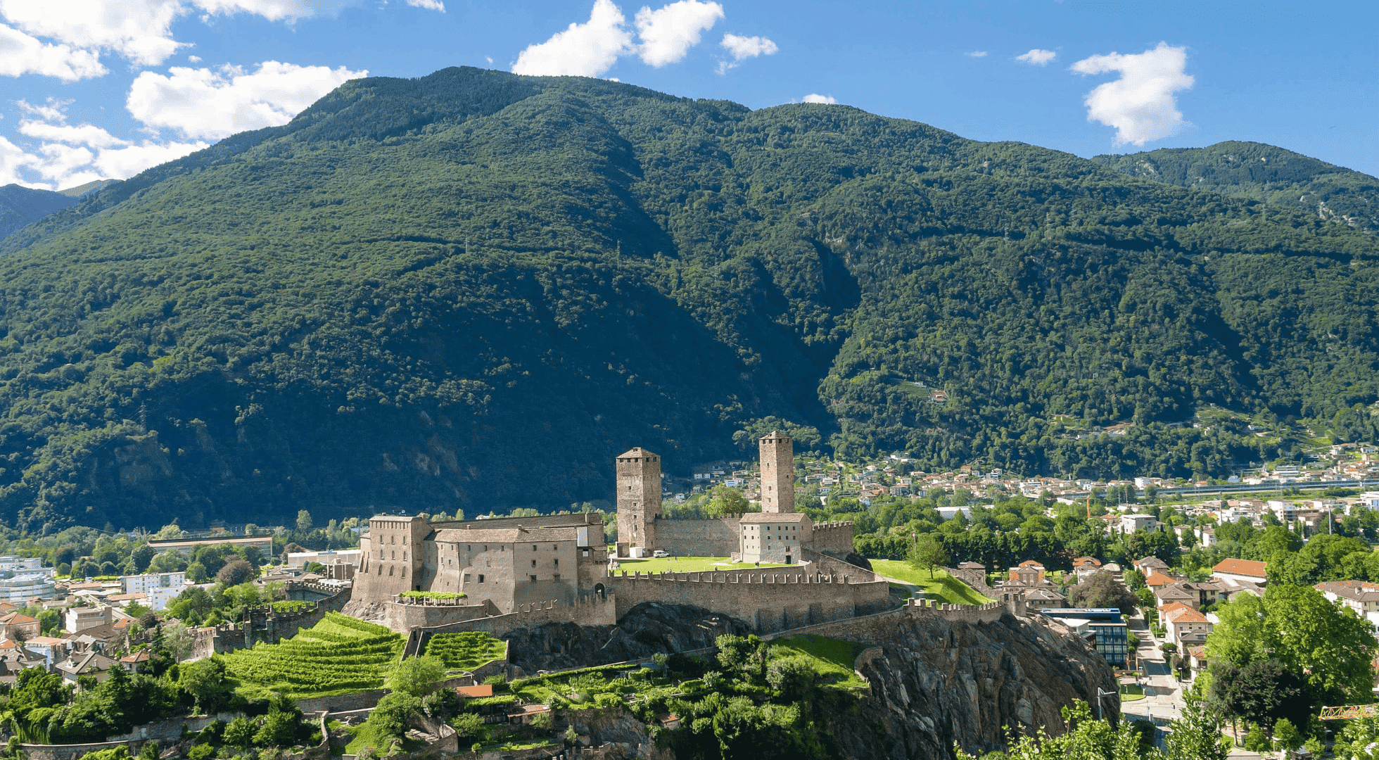 switzerland-travel-itinerary-bellinzona_1