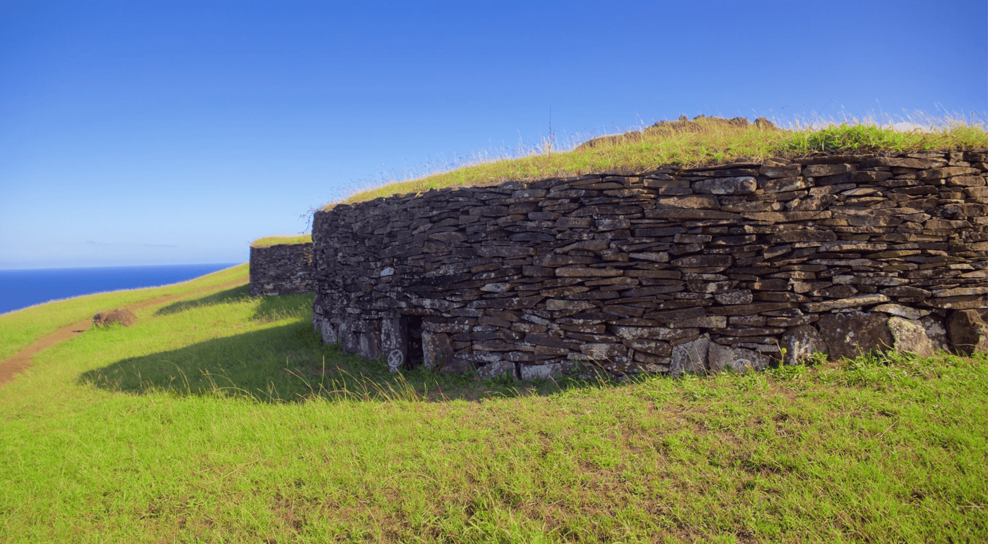 orongo-easter island travel