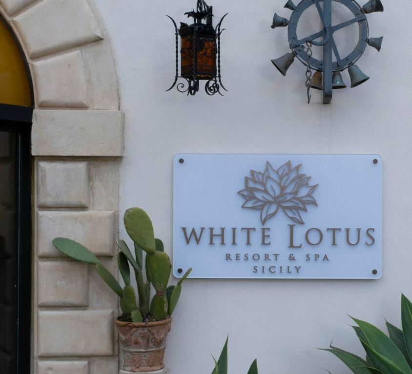 white_lotus