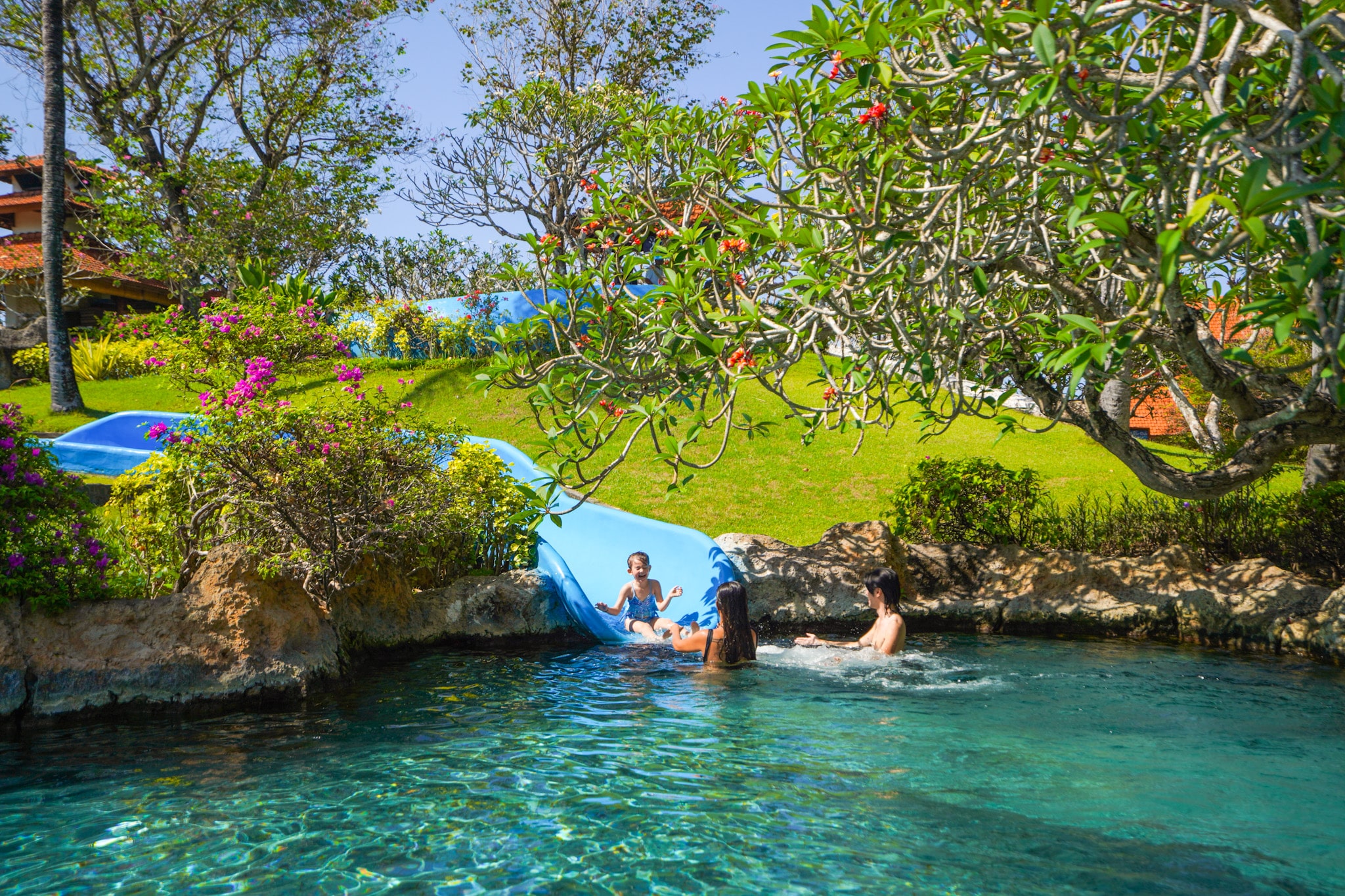 grand-hyatt-bali-waterslide