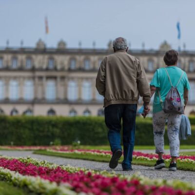 Old Couple travel