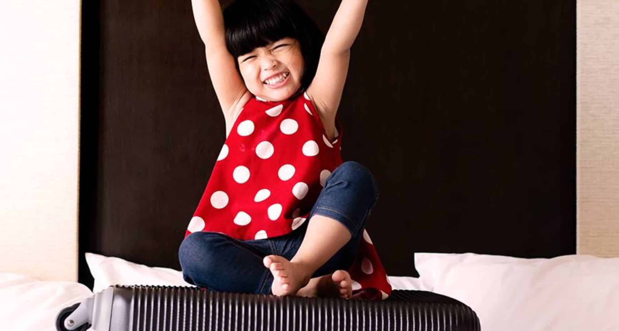 luggage sq baby flight tips