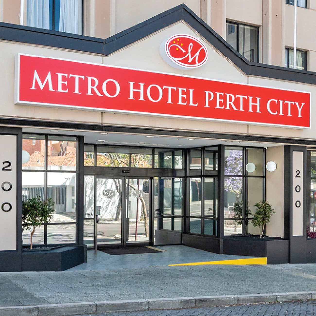 METRO HOTEL PERTH CITY