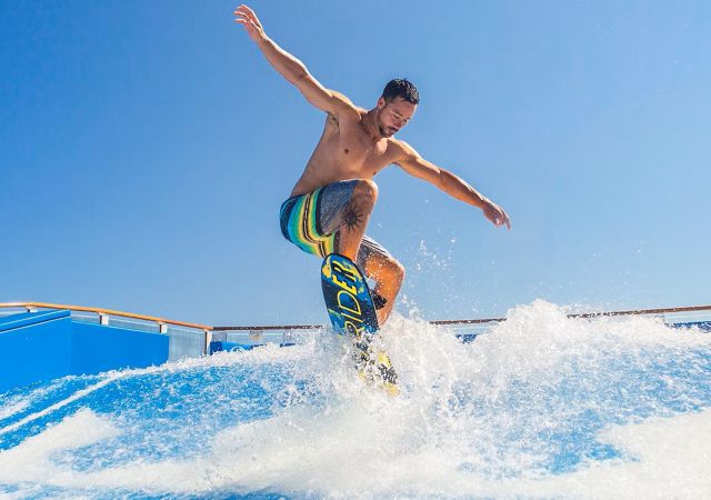Flowrider flow-rider-royal-caribbean
