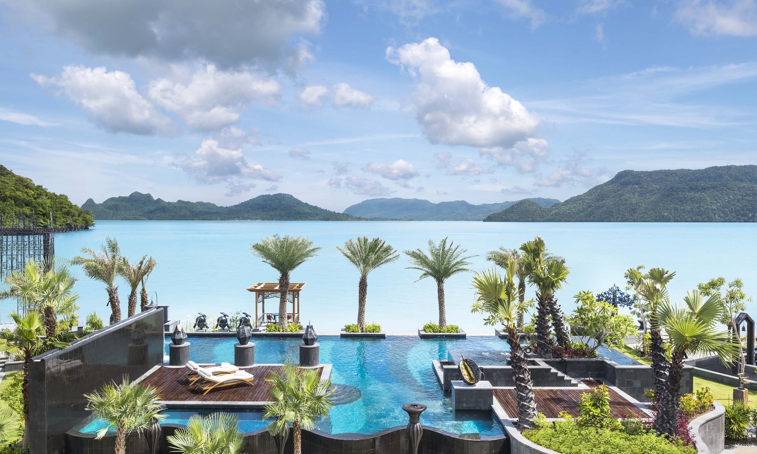 St-Regis-Langkawi Infinity Pool