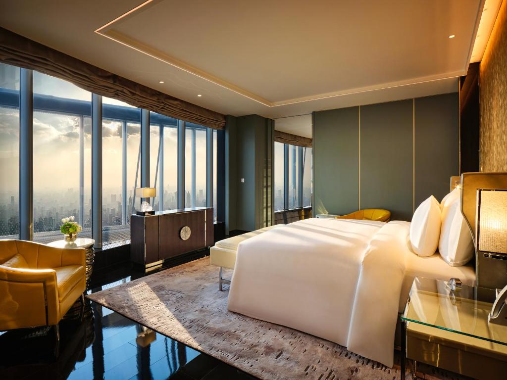 j hotel shanghai tower