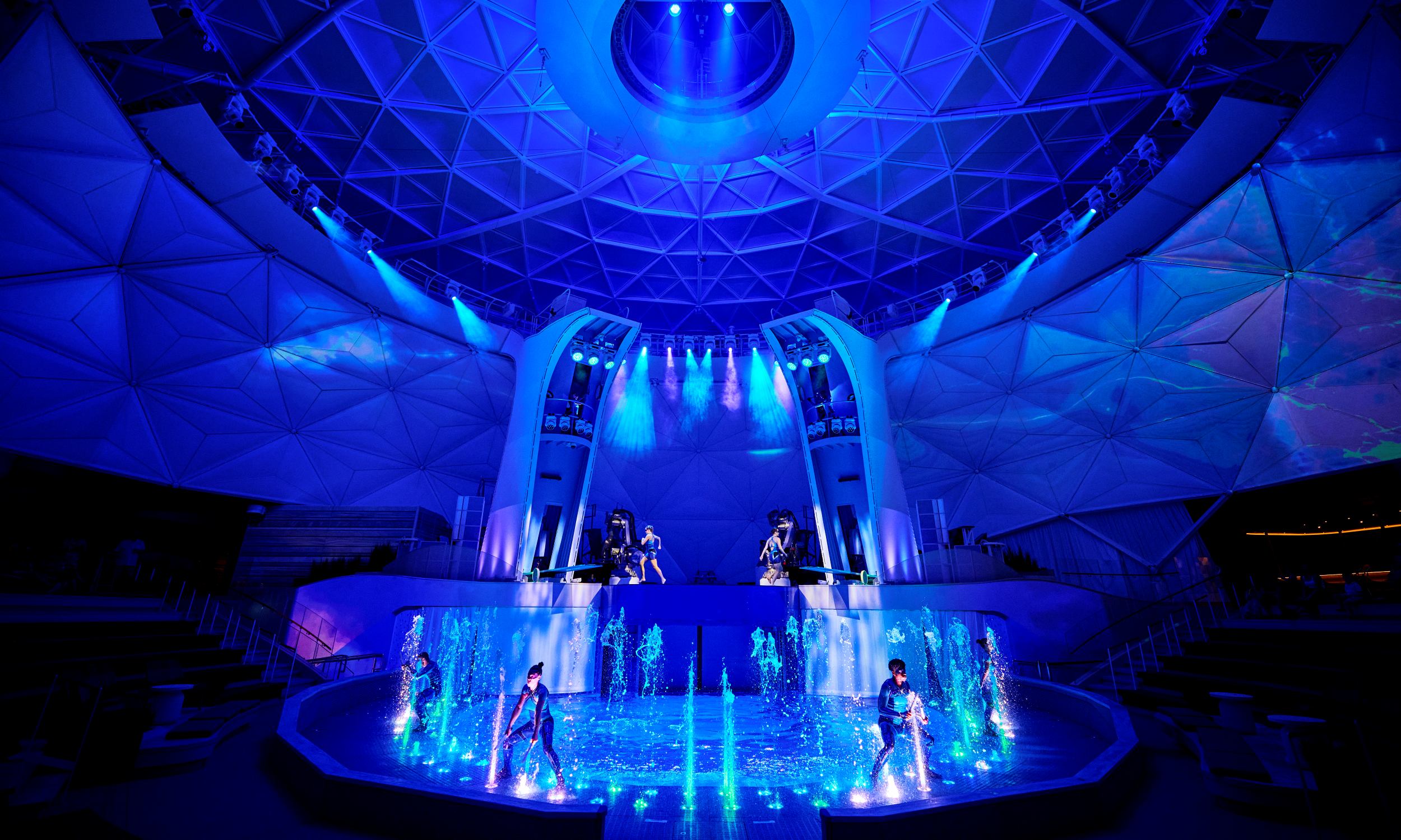 Icon of the Seas AquaTheater 1