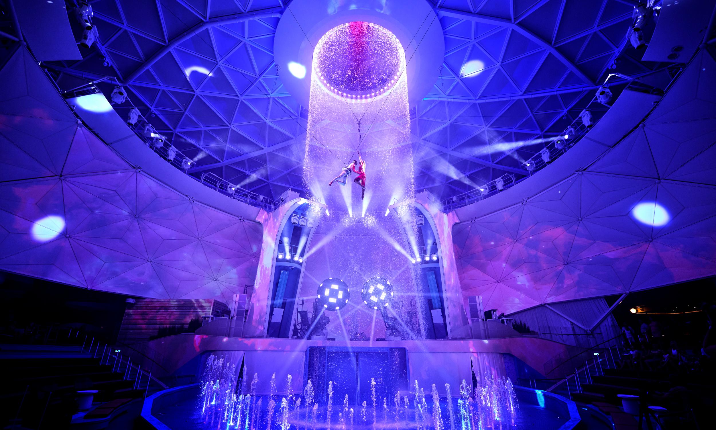 Legend of the Seas AquaTheater
