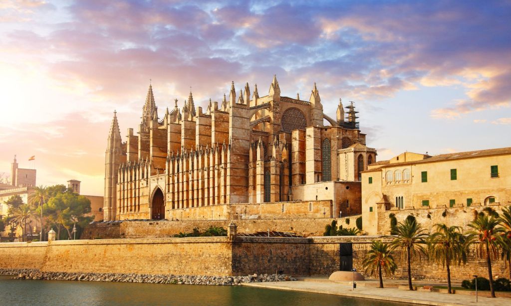 Legend of the Seas Western Mediterranean Hero Image