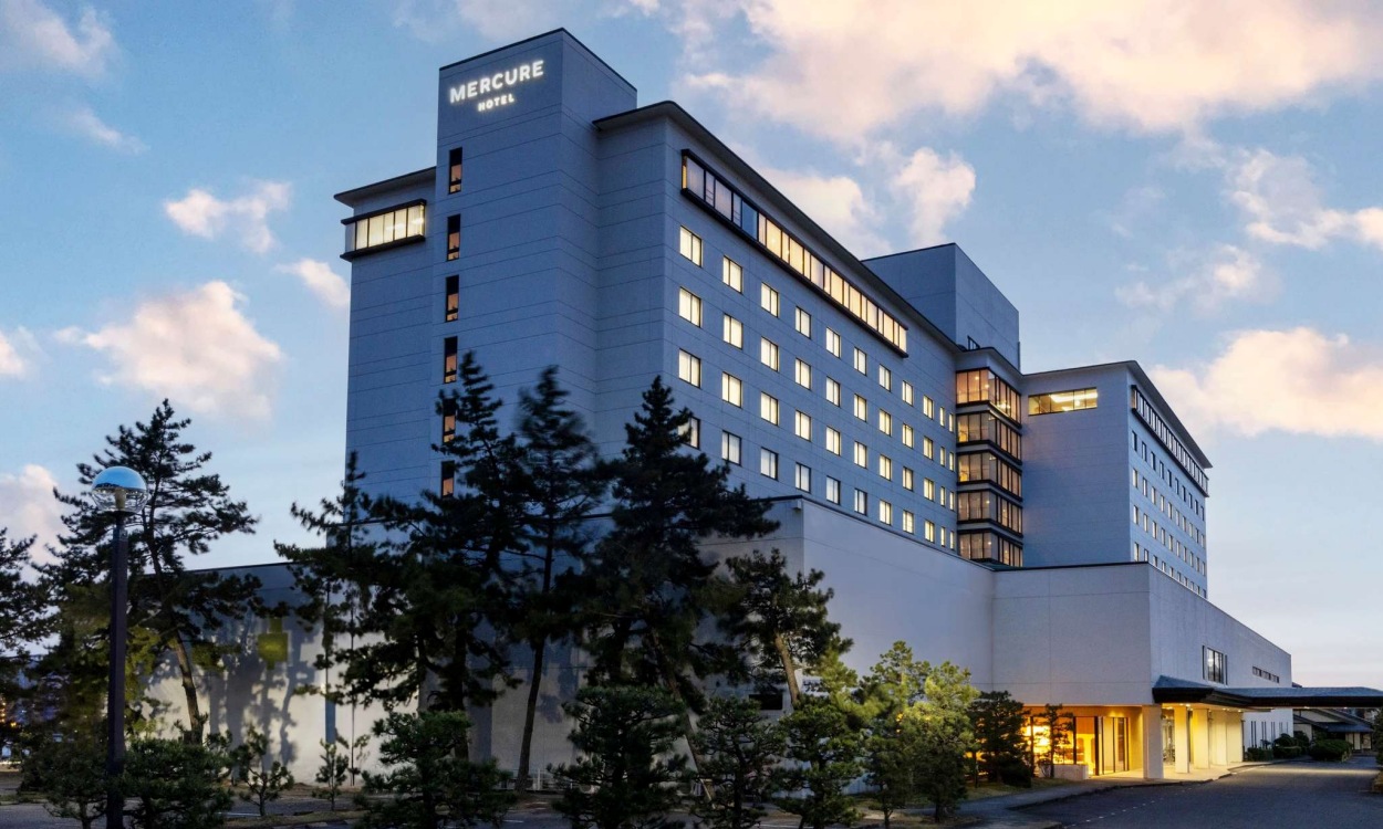 accor-hotels-mercure-saga-karatsu-resort