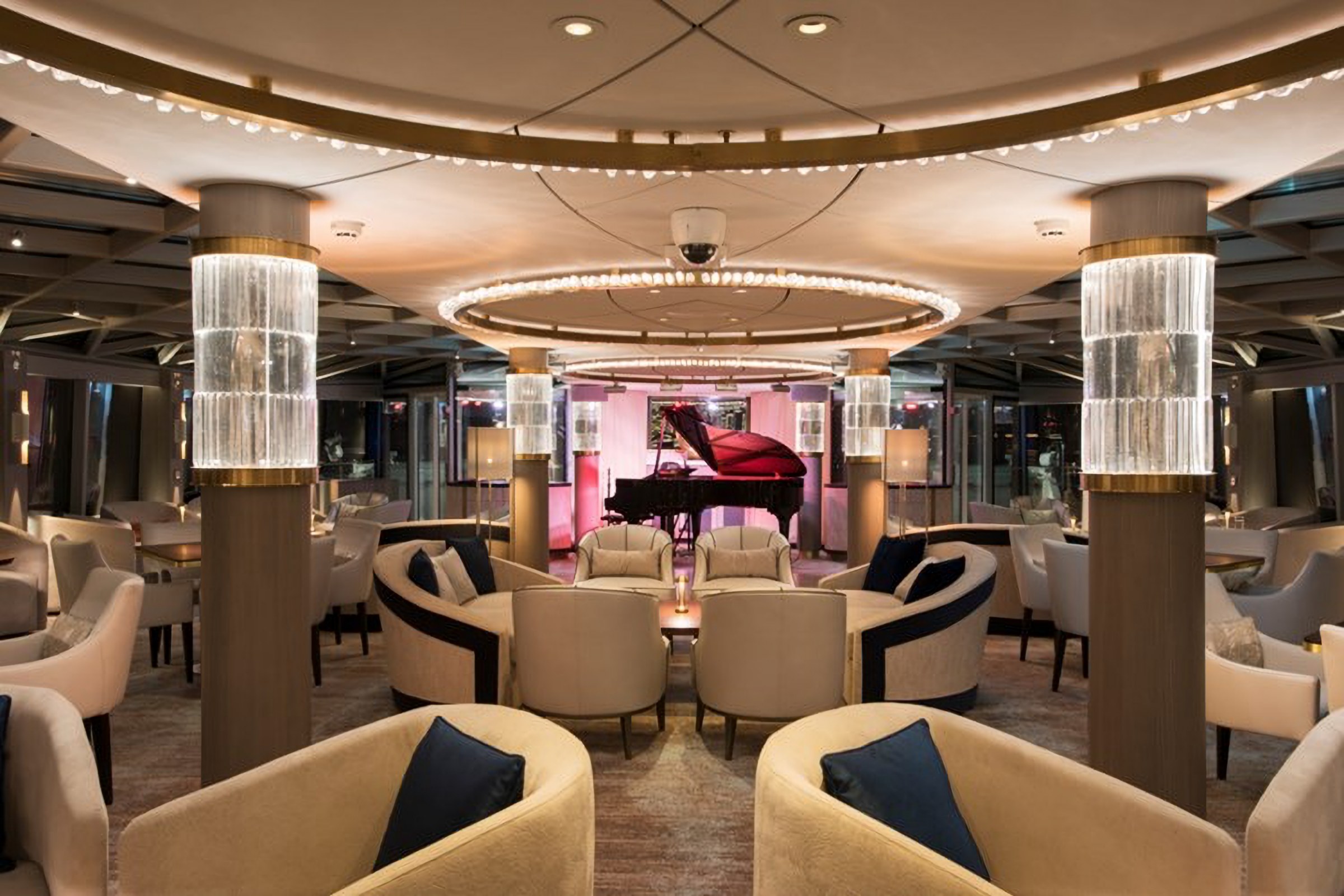 SS Elizabeth uniworld 1