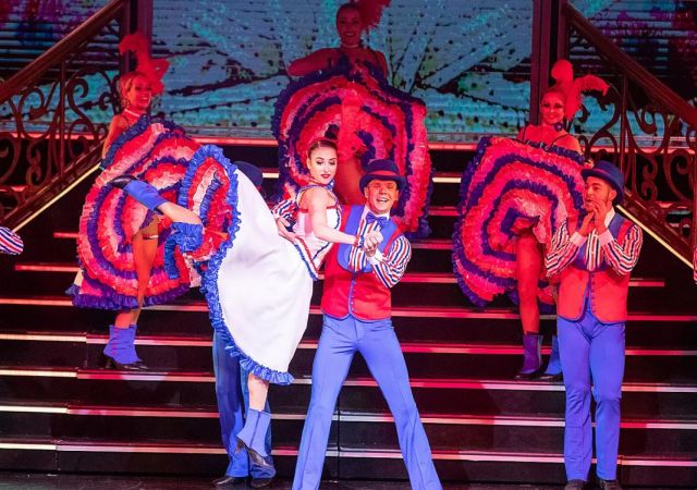 spectrum-of-the-seas-showgirl