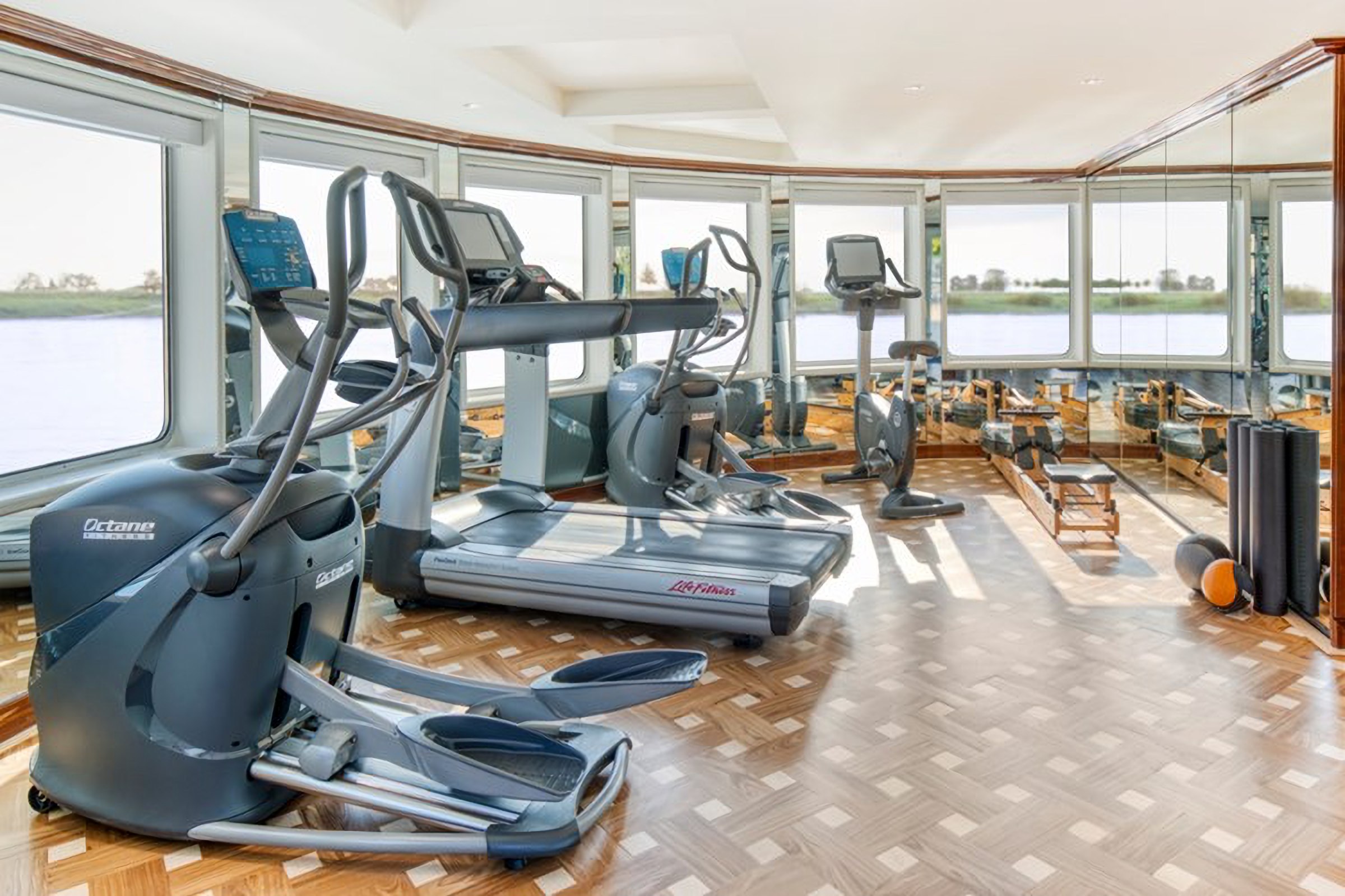 Uniworld SS Bon Voyage Gym 1