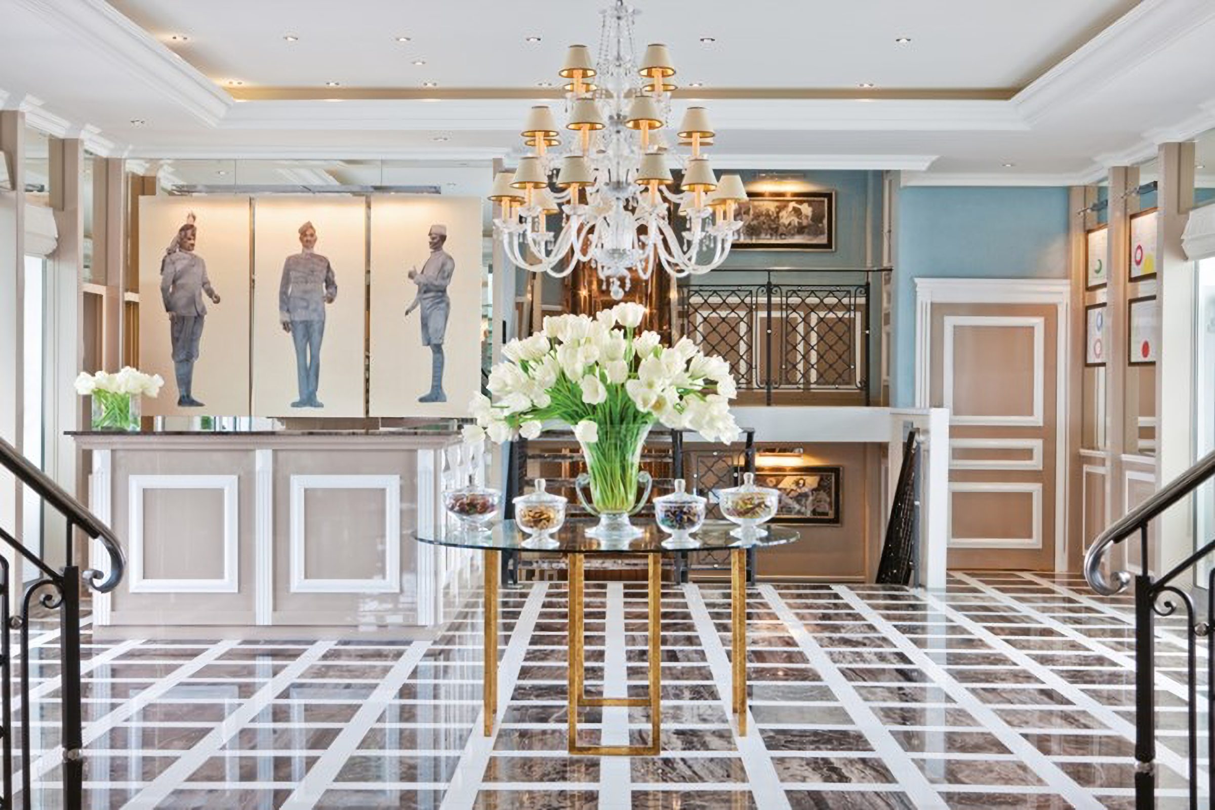 river duchess lobby 1