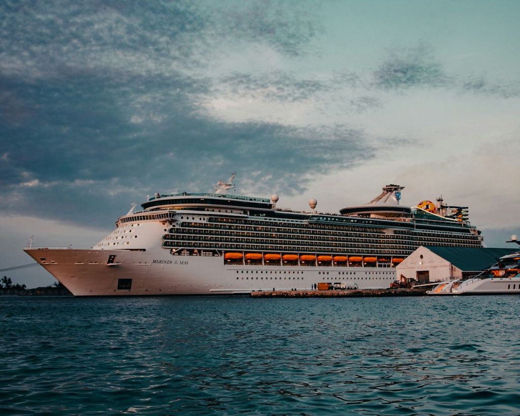 Cruise Liner