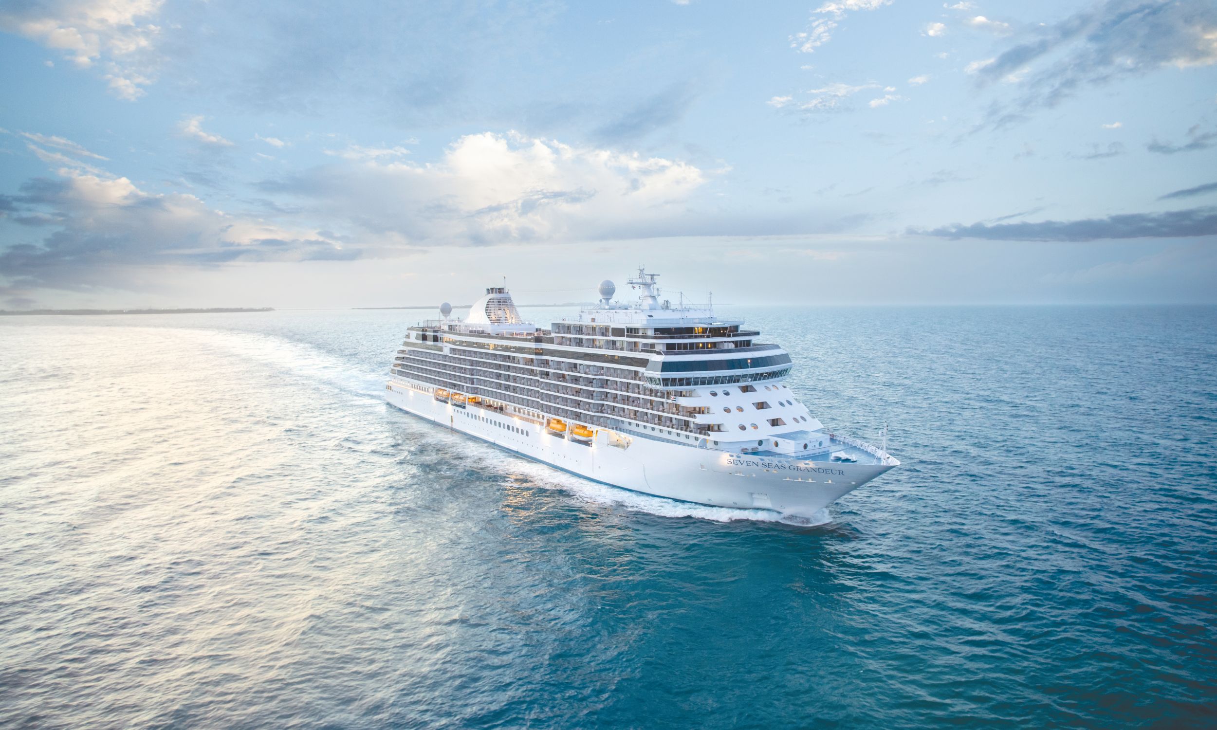 Seven Seas Grandeur Exterior