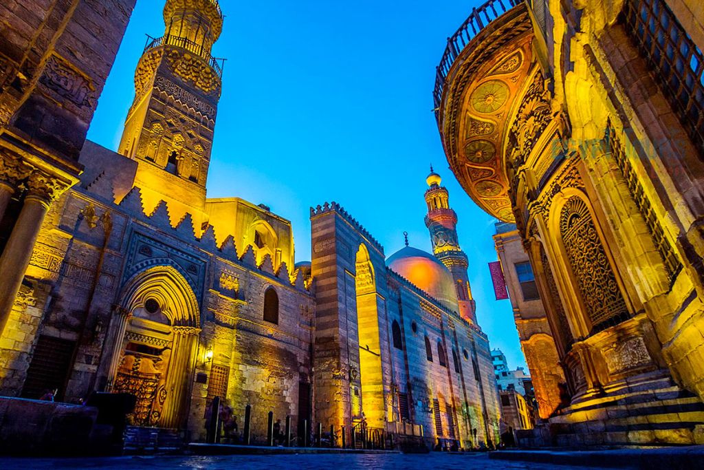 Al Muizz Street Al Muizz Street