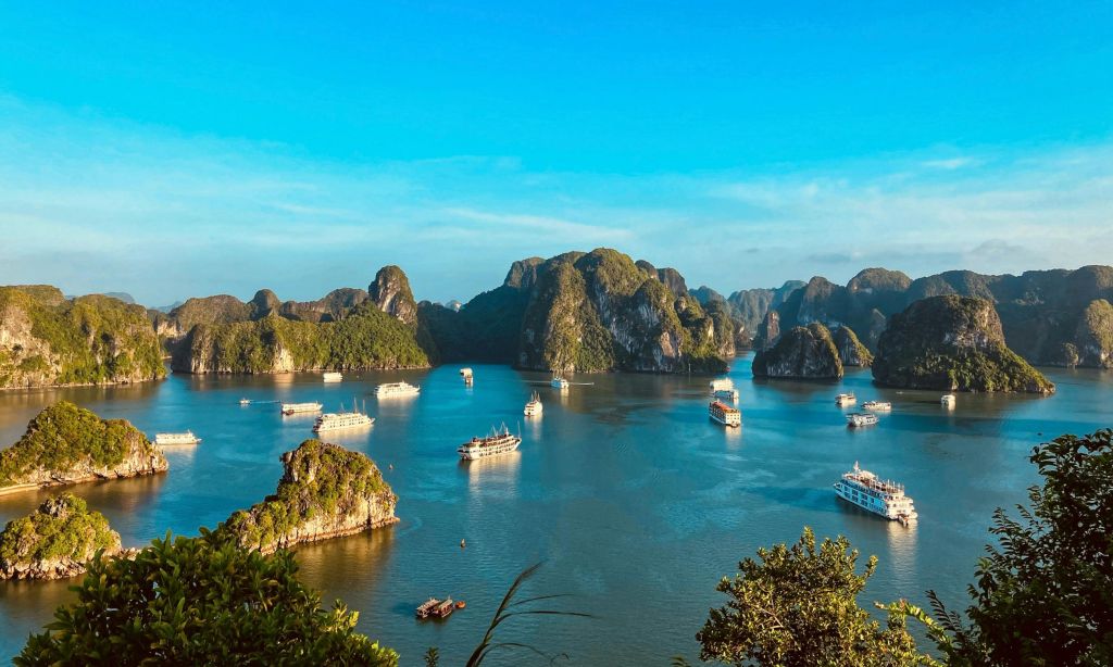 Halong Bay, Vietnam halong-bay-vietnam