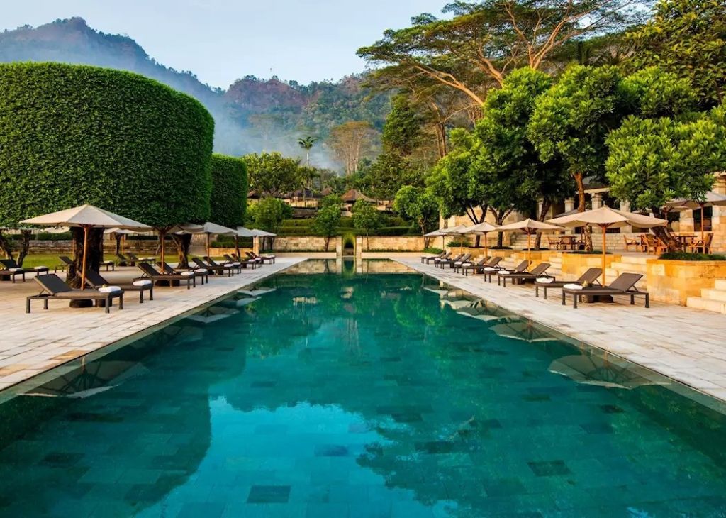 Luxury Travel Amanjiwo